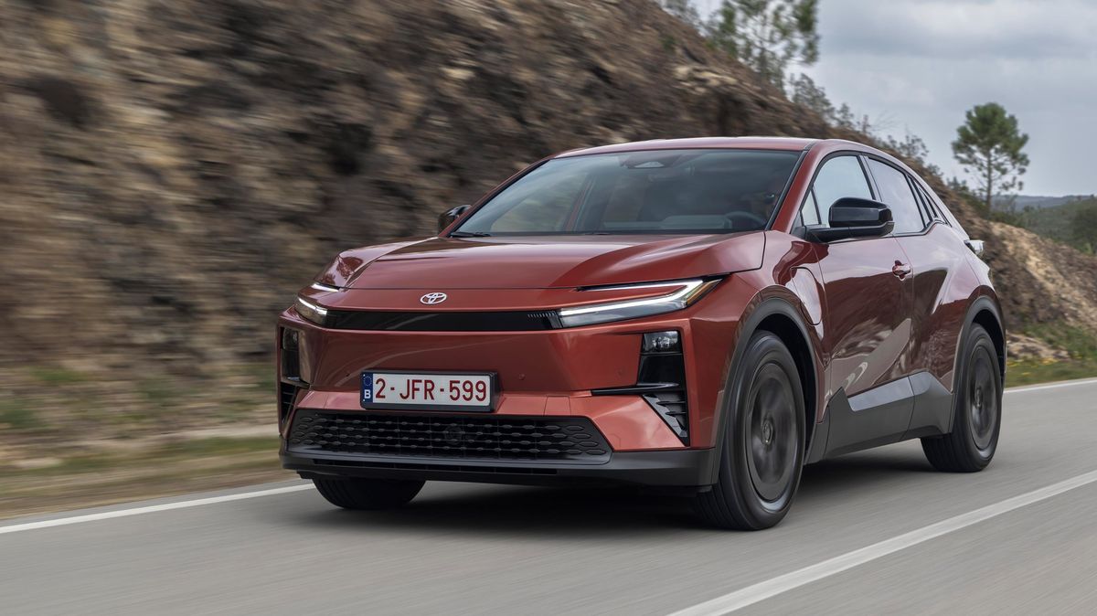 Dojezd 600 km nebo zrychlení hot-hatche: Řídili jsme elektrickou stylovku Toyoty, je úsporná jako její vyhlášené hybridy